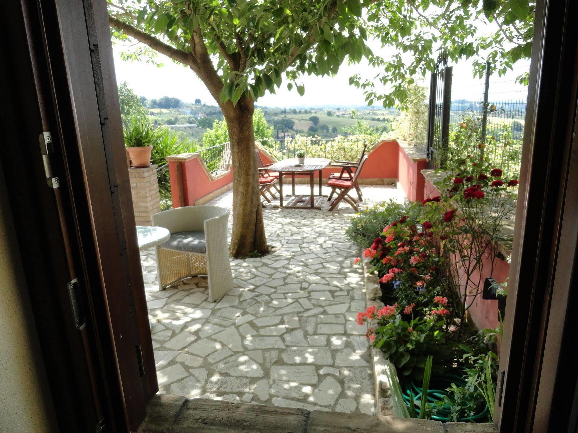 Casa Vacanza Spirito Libero Pianello  Exterior photo